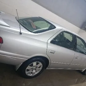 Toyota Camry 2001