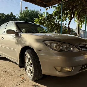 Toyota Camry 2004
