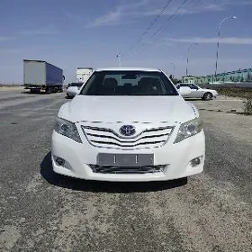 Toyota Camry 2011