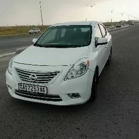 Nissan Versa 2011