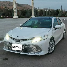 Toyota Camry 2020