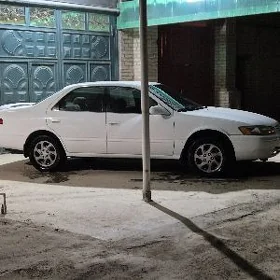 Toyota Camry 1999