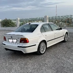 BMW E39 2003