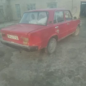 Lada 2104 1980