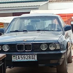 BMW 530 1988