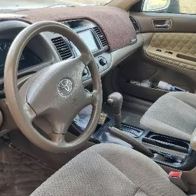 Toyota Camry 2005