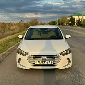 Hyundai Elantra 2017