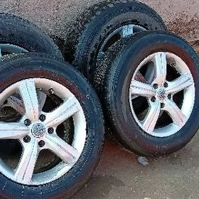 Toyota diska 215/65/16