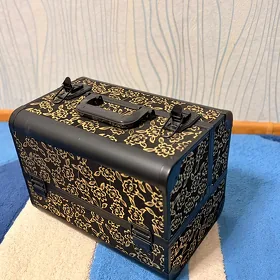 сундук для макияжа