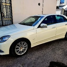 Mercedes-Benz E350 2010