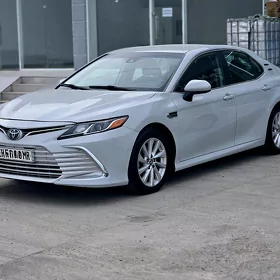Toyota Camry 2022