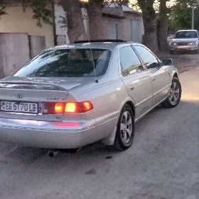Toyota Camry 2000