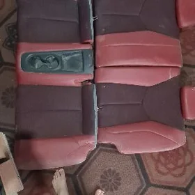 Hundai Velostra sidenya