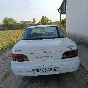 Toyota Camry 1992