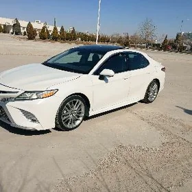 Toyota Camry 2020