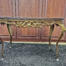 Журнальный столик