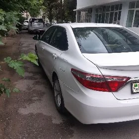 Toyota Camry 2016