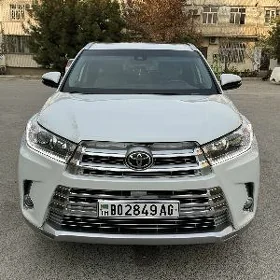 Toyota Highlander 2019