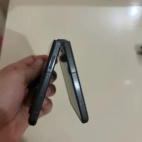 infinix zero flip x6962