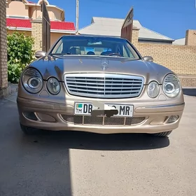 Mercedes-Benz E320 2003