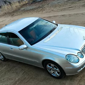 Mercedes-Benz E-Class 2003