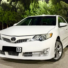 Toyota Camry 2012