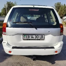 Mitsubishi Montero Sport 2000