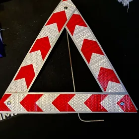 аварийный знак. awariýny znak