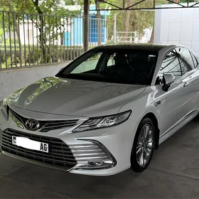Toyota Camry 2023