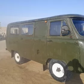 UAZ 469 1985