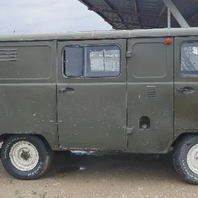 UAZ 452 1985