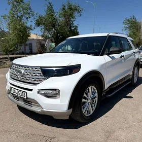 Ford Explorer 2022