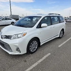 Toyota Sienna 2020