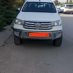 Toyota Hilux 2017
