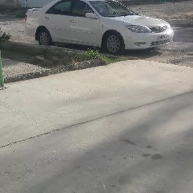 Toyota Camry 2005
