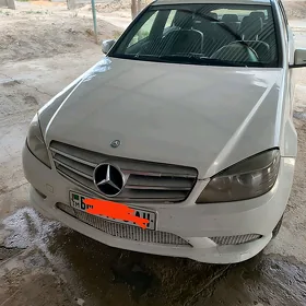 Mercedes-Benz C300 2010