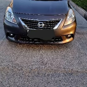 Nissan Versa 2012