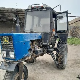 MTZ 82 2008