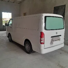 Toyota Hiace 2006