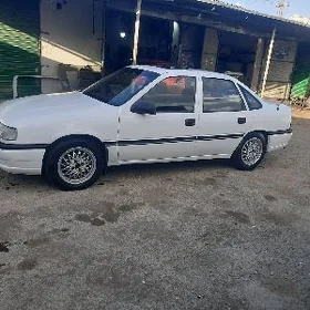 Opel Vectra 1989