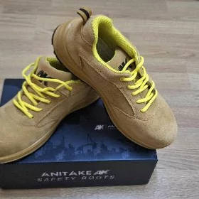 Ботинки строительные