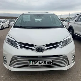 Toyota Sienna 2020