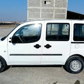 Fiat Doblo 2004
