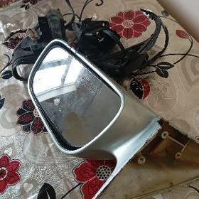 БОКОВОЕ ЗЕРКАЛО