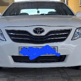 Toyota Camry 2010