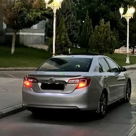 Toyota Camry 2012