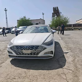 Hyundai Sonata 2021
