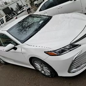 Toyota Camry 2023
