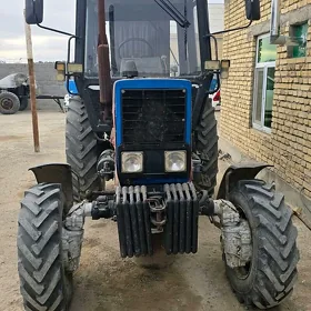 MTZ 82 2012