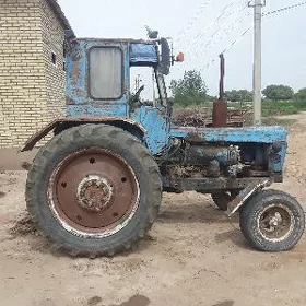 MTZ T-28 2002